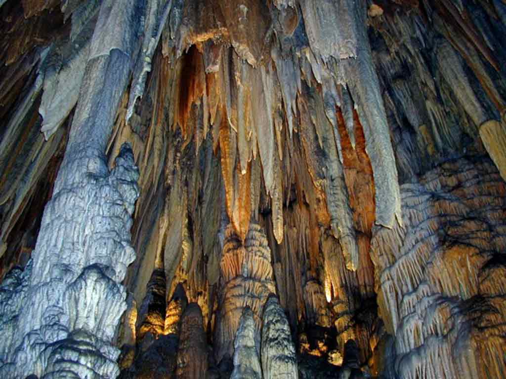 Cueva de Valporquero