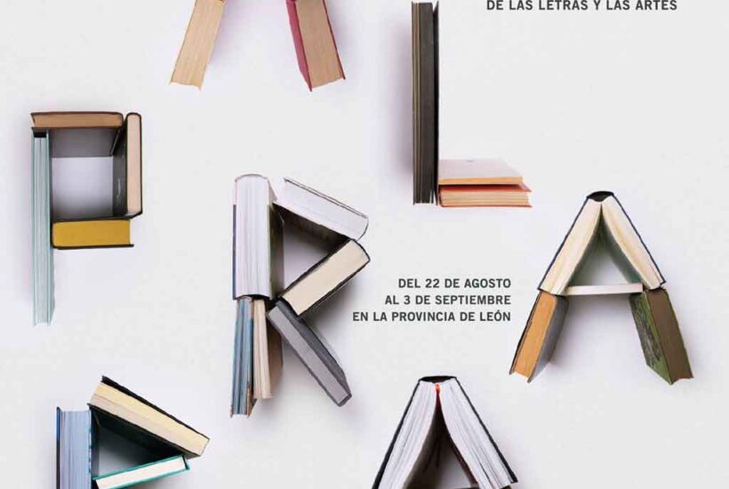 Varios libros forman las letras de la palabra Palabra para el Cartel del Festival Internacional Palabra de León
