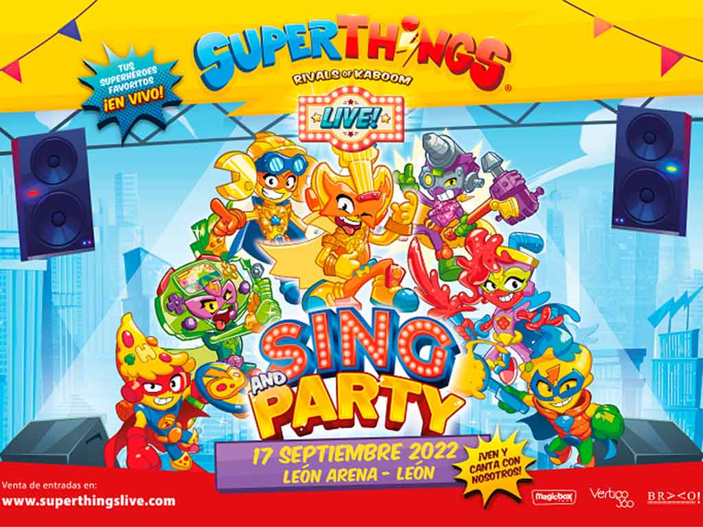 Catel del espectáculo de Superthings con varios de estos muñecos